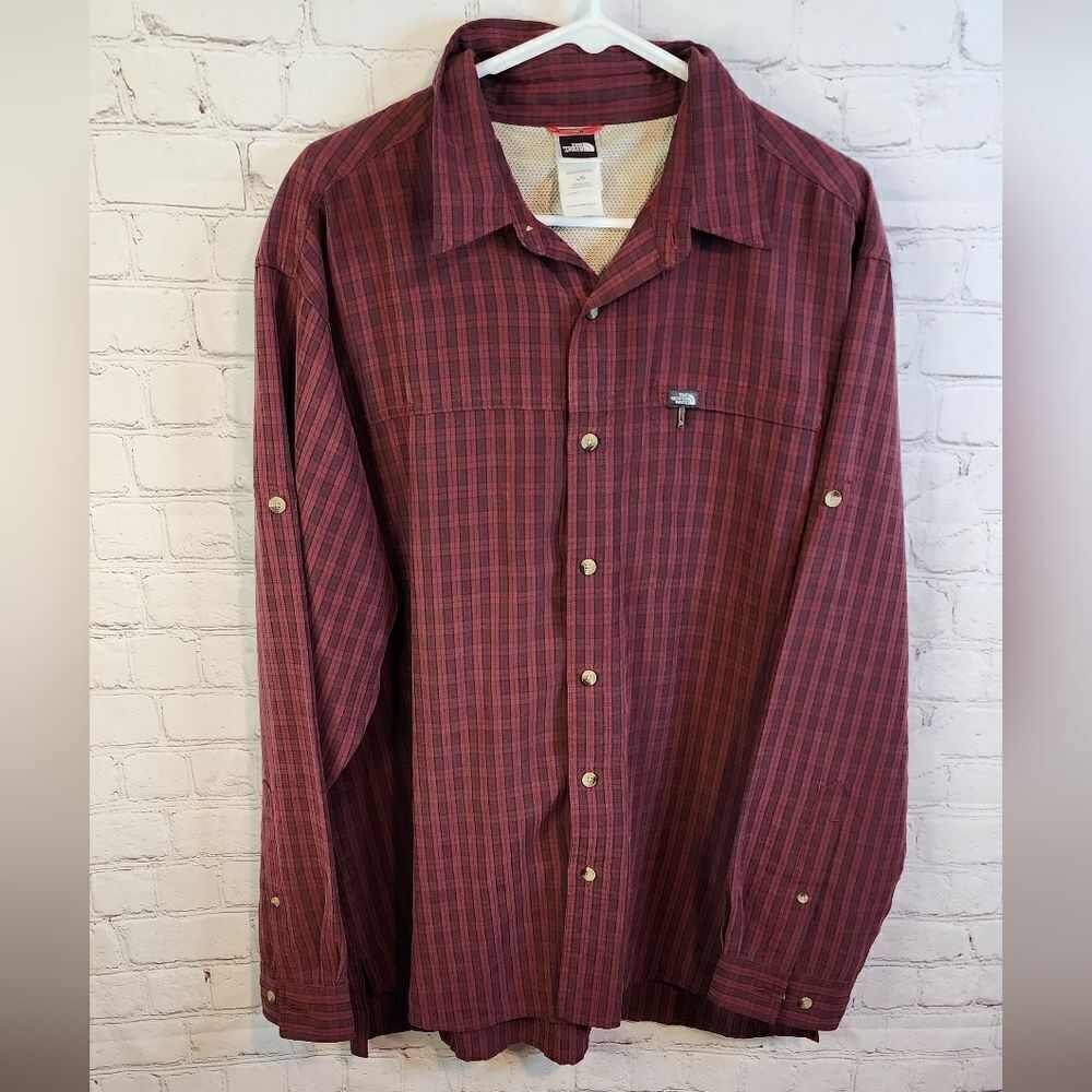 Men's NorthFace longsleeve button-down shirt, size Large
